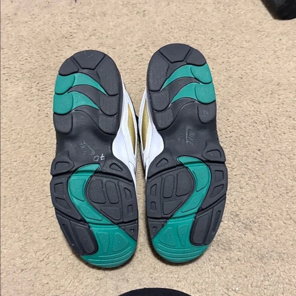 Nike Air Diamond Turf Shoes - Picture 5 of 5